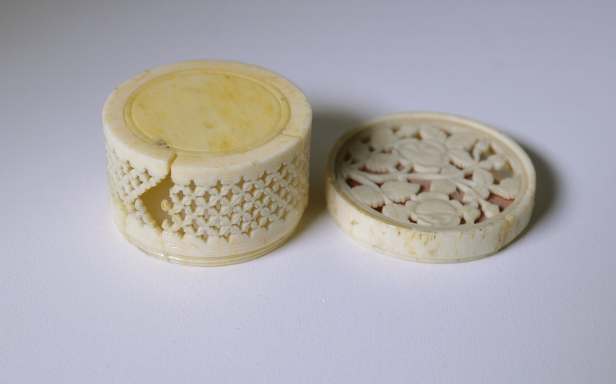 Chinese or Indian tiny trinket box pierced miniature ivory carving antique Asian