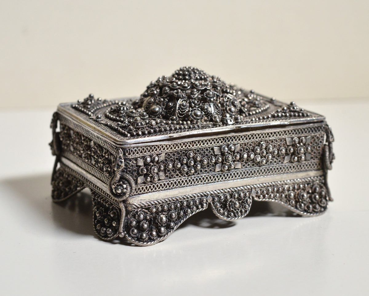 Exquisite Antique Russian Silver Filigree Bijou Casket Jewelry Box с 1900