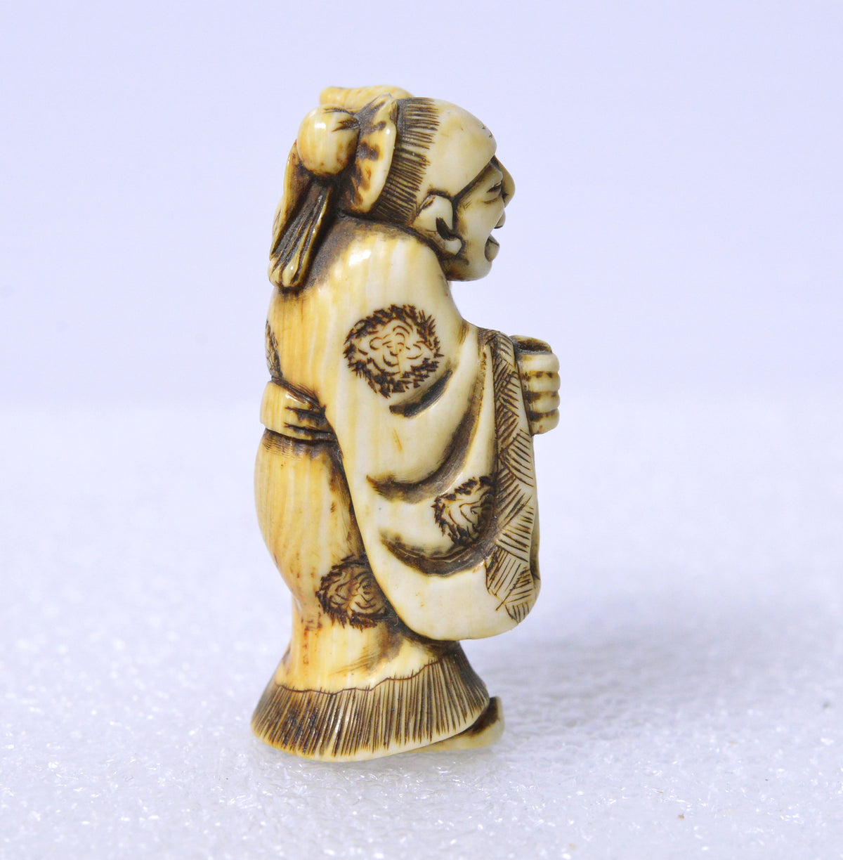 Antique Japanese Meiji Netsuke Hand Carved Ivory double Figurine