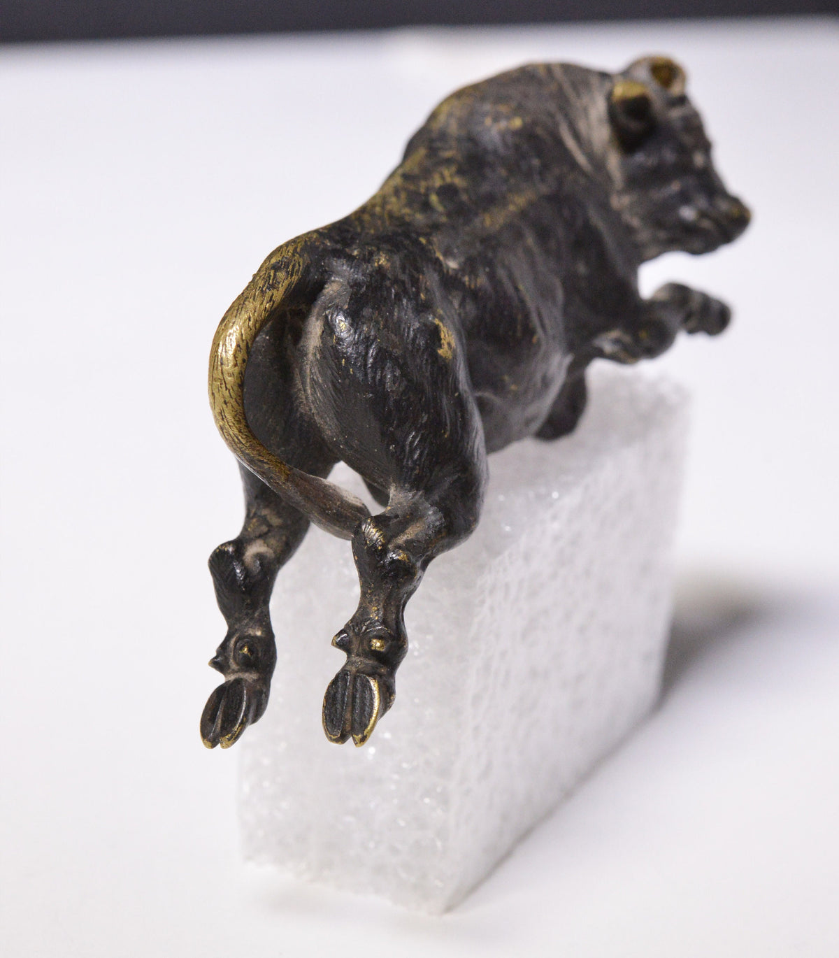 Fine 19C small antique bronze figurine of flying bull buffalo torres miniature