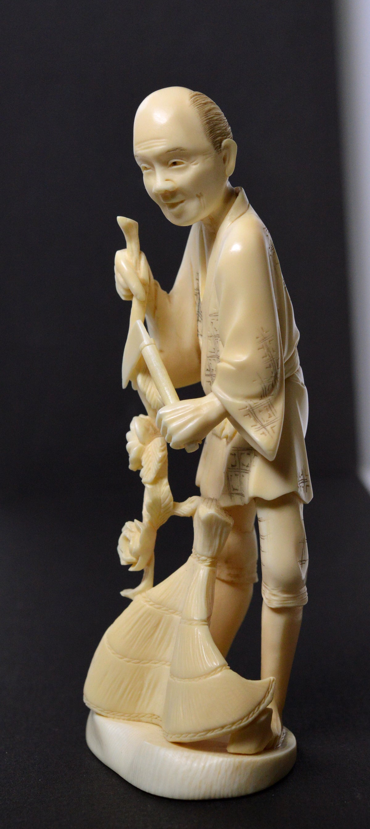 Antique Japanese Meiji Okimono Hand Carved Figurine Superb